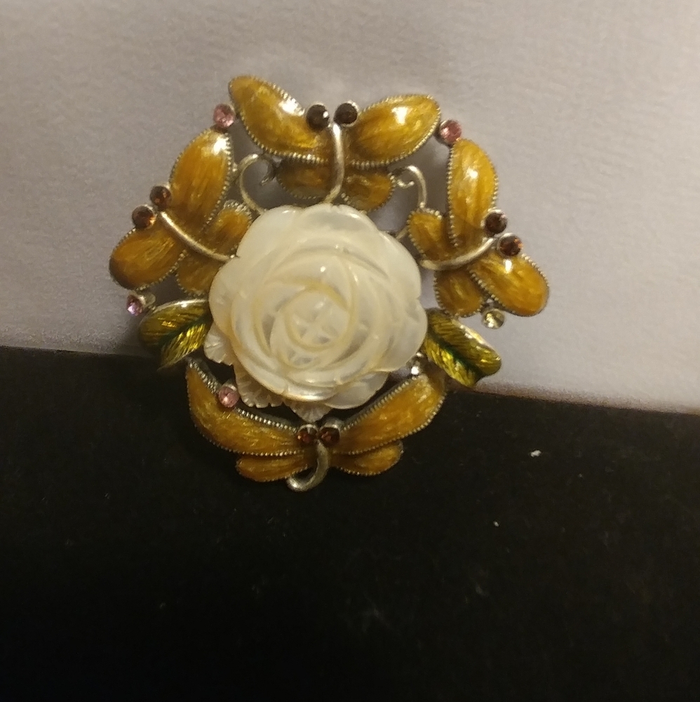 Mother Of Pearl Rose with Dragonflies Brooch&Pendant